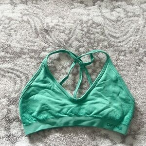DFYNE Mint Green Strappy Sports Bra - Small